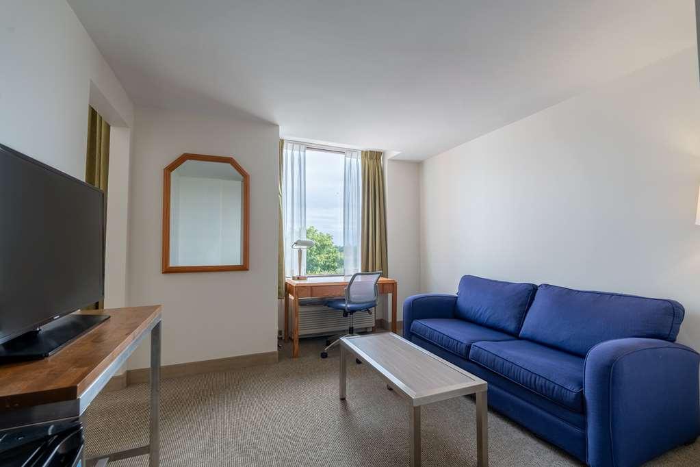 Dev Hotel And Conference Centre Cornwall Ruang foto